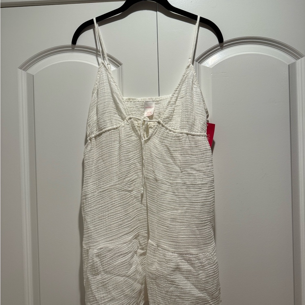 Xhilaration Textured White Top